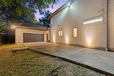 11714 Memorial Drive Houston TX 77024