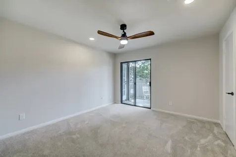 1201 Bering Drive 68 Houston TX 77057