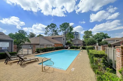 1201 Bering Drive 68 Houston TX 77057