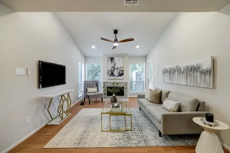1201 Bering Drive 68 Houston TX 77057