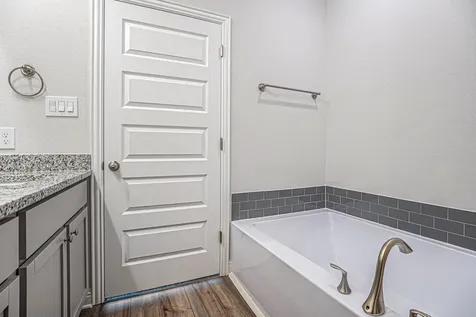 4329 West Bayou Maison Circle Dickinson TX 77539