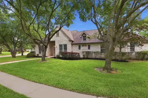59 Champion Villa Drive Houston TX 77069