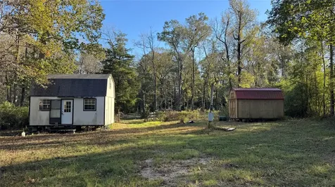 120 Eagle Creek Drive Cleveland TX 77328