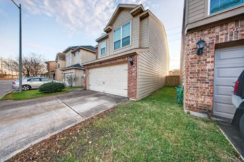 10913 Panther Court Houston TX 77099