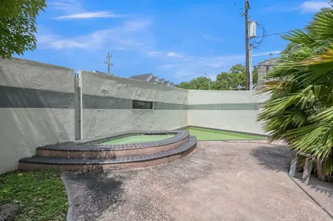 1221 Missouri Street 3 Houston TX 77006