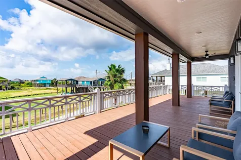 972 Driftwood Drive Crystal Beach TX 77650
