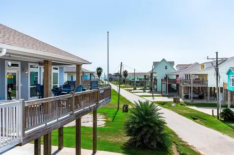 972 Driftwood Drive Crystal Beach TX 77650