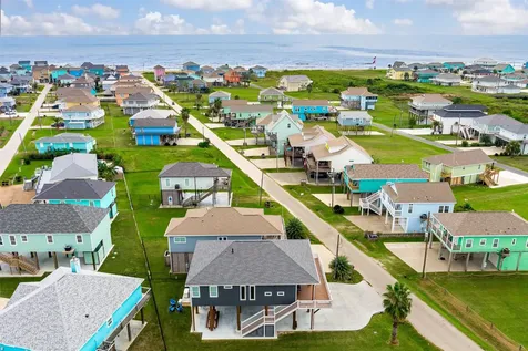 972 Driftwood Drive Crystal Beach TX 77650