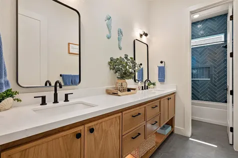 972 Driftwood Drive Crystal Beach TX 77650