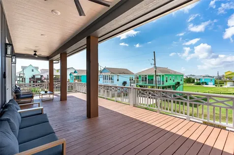 972 Driftwood Drive Crystal Beach TX 77650