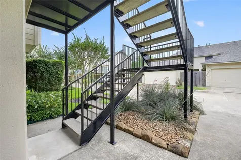 2020 Harbour Drive Seabrook TX 77586