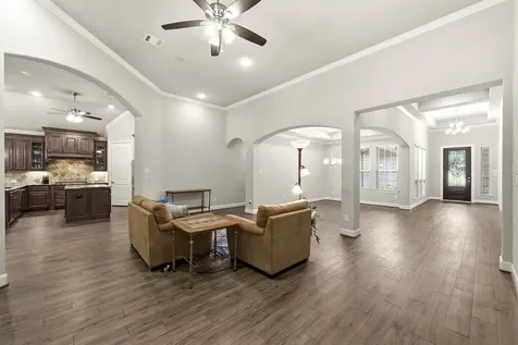 19 S Sandbells Park Lane Montgomery TX 77316