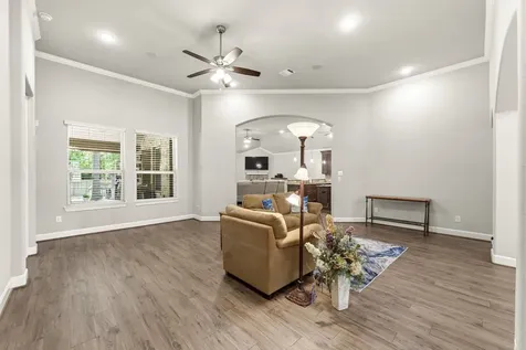 19 S Sandbells Park Lane Montgomery TX 77316