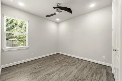 19 S Sandbells Park Lane Montgomery TX 77316