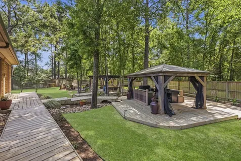 19 S Sandbells Park Lane Montgomery TX 77316