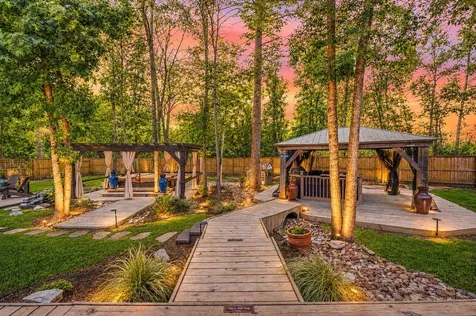 19 S Sandbells Park Lane Montgomery TX 77316