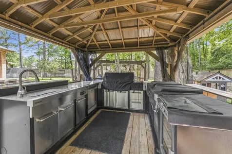 19 S Sandbells Park Lane Montgomery TX 77316