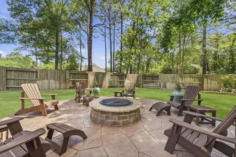 19 S Sandbells Park Lane Montgomery TX 77316