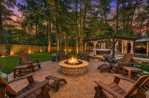 19 S Sandbells Park Lane Montgomery TX 77316