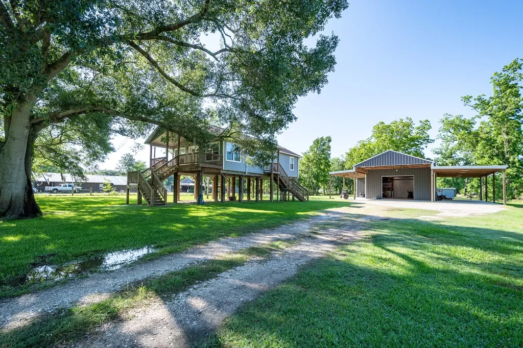 3442 County Road 2326 Dayton TX 77535