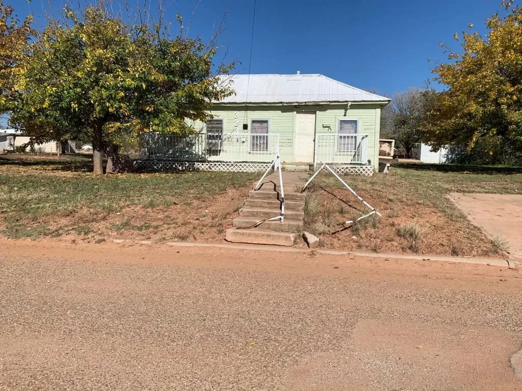 323 W 6th Street Spur TX 79370