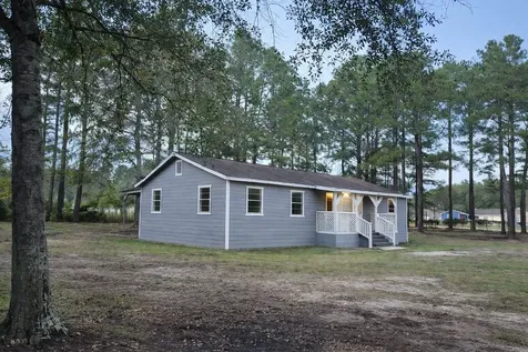 221 Macie Lane Cleveland TX 77328