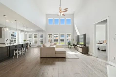 6923 Red Oak Drive Katy TX 77493