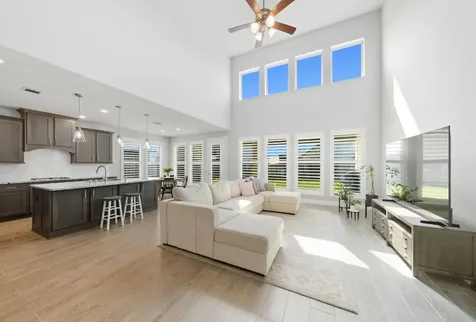 6923 Red Oak Drive Katy TX 77493