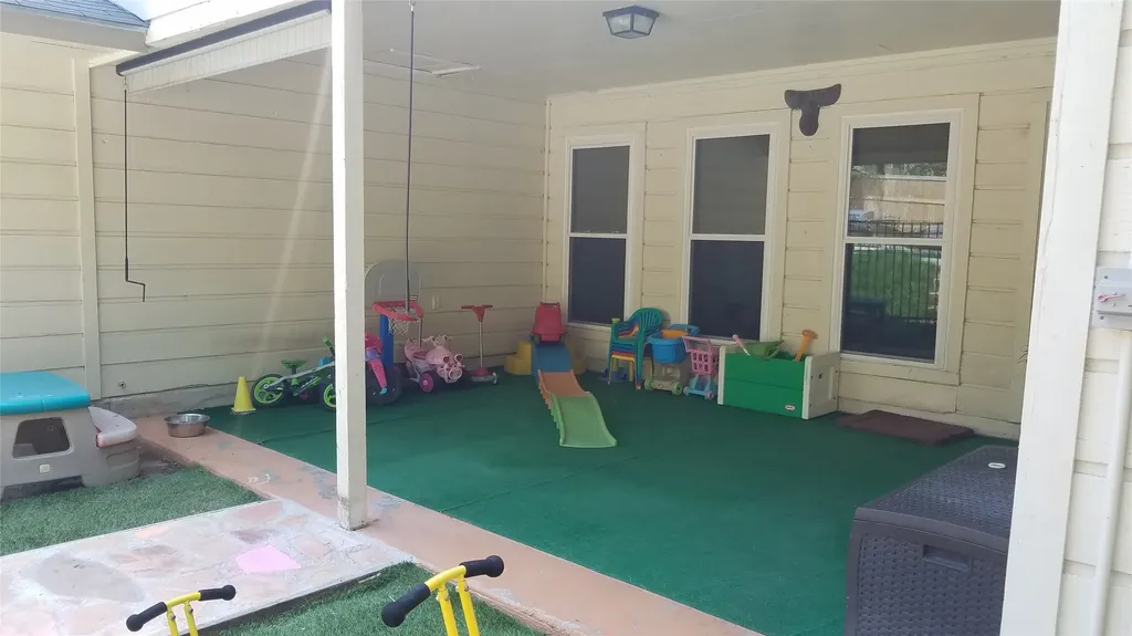 5831 Dan Duryea Street San Antonio TX 78240