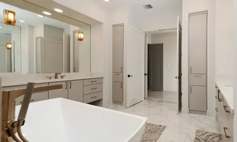 10 Lace Point The Woodlands TX 77382