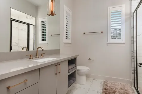 10 Lace Point The Woodlands TX 77382