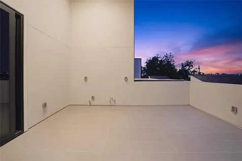 315 Palmer Street Houston TX 77003