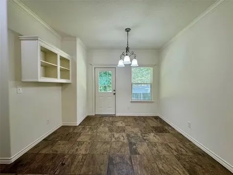 328 Green Leaf Street Huntsville TX 77340