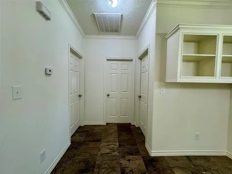 328 Green Leaf Street Huntsville TX 77340
