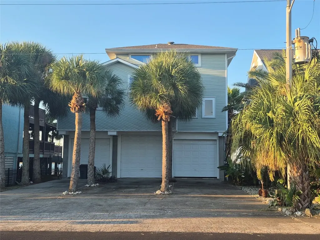 1823 Port O Call Street Tiki Island TX 77554