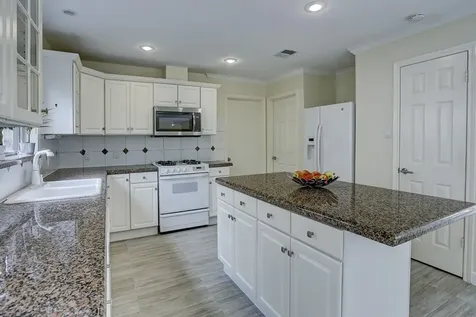 13819 Starhill Court Houston TX 77077