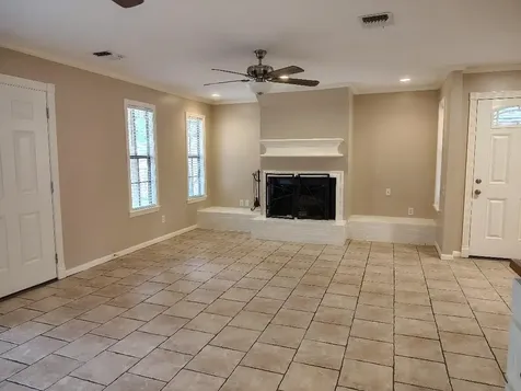 2823 Whitman Drive Montgomery TX 77356