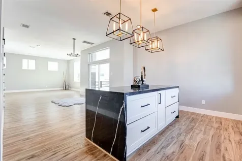5522 Kiam Street A Houston TX 77007