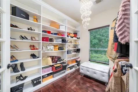 6035 N Arrowana Lane Houston TX 77036