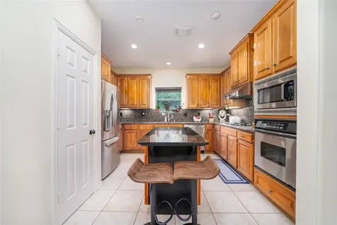 6035 N Arrowana Lane Houston TX 77036