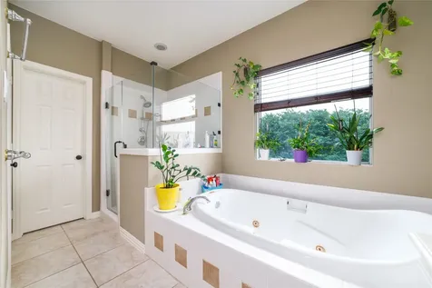 6035 N Arrowana Lane Houston TX 77036