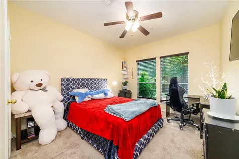 6035 N Arrowana Lane Houston TX 77036