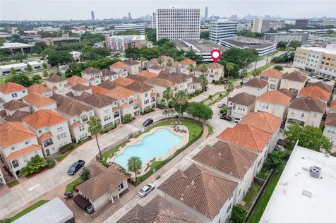 6035 N Arrowana Lane Houston TX 77036
