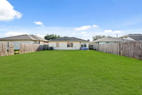 5247 Panay Park Drive Houston TX 77048