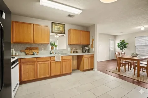 5247 Panay Park Drive Houston TX 77048
