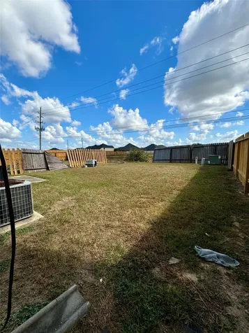 3435 Becker Glen Street Fresno TX 77545