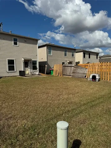 3435 Becker Glen Street Fresno TX 77545
