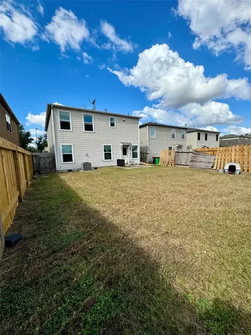 3435 Becker Glen Street Fresno TX 77545