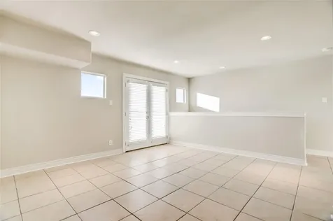 9133 Creekstone Lake Drive Houston TX 77054