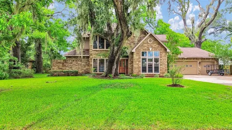 212 Live Oak Lane Lake Jackson TX 77566